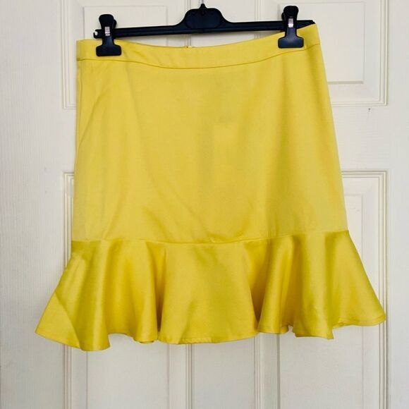 Ruffle hem design skirt (3 for $25) - Picture 1 of 5